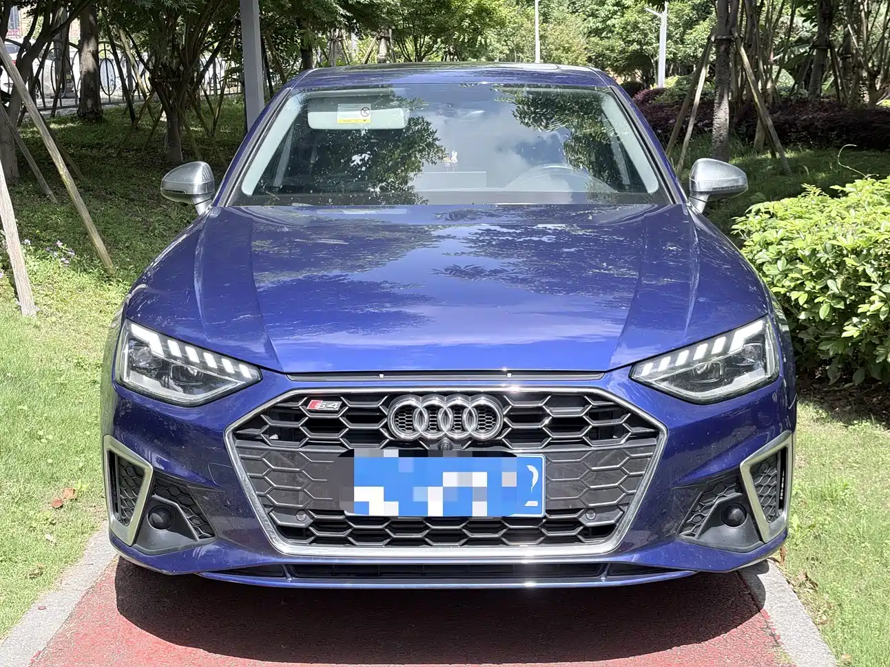 Audi A4L 2020 40 TFSI Fashion Dynamic Edition фото 3