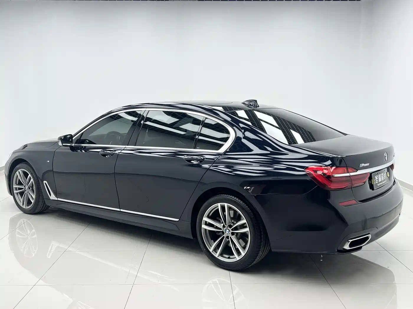 BMW 7 Series 2018 730Li Leading Type M Sport Package фото 4