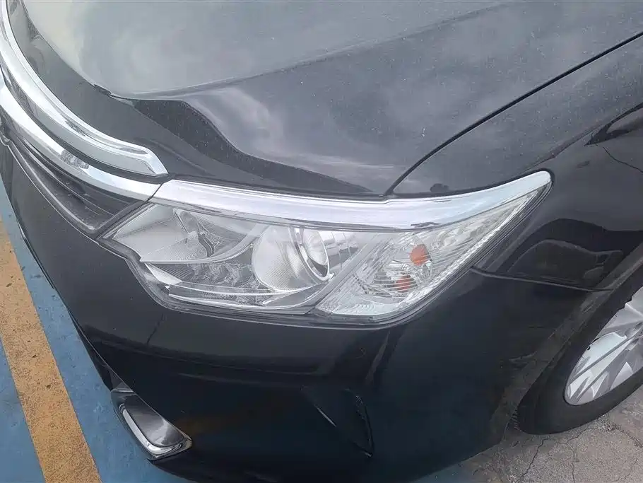 Toyota Camry 2015 2.0E Elite Edition фото 5