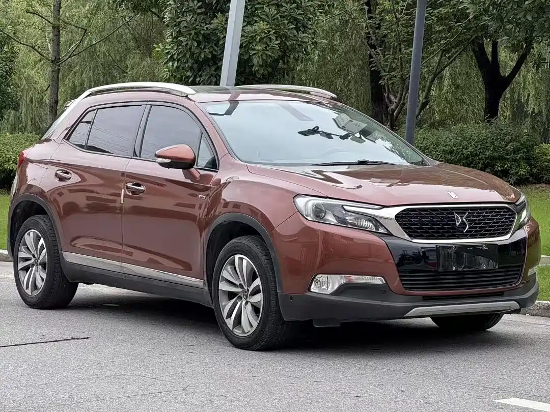 DS 6 2015 2014 1.6T Luxury Edition THP200