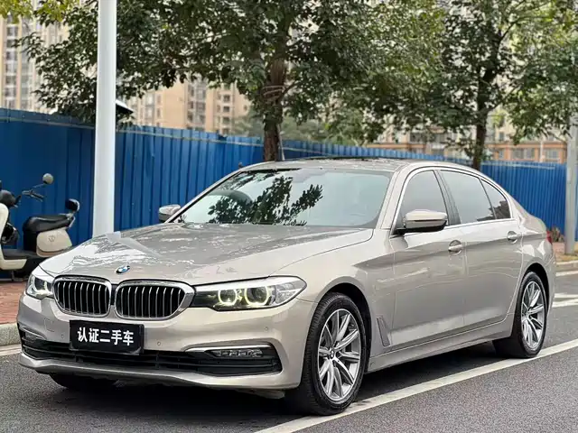 BMW 5 SERIES