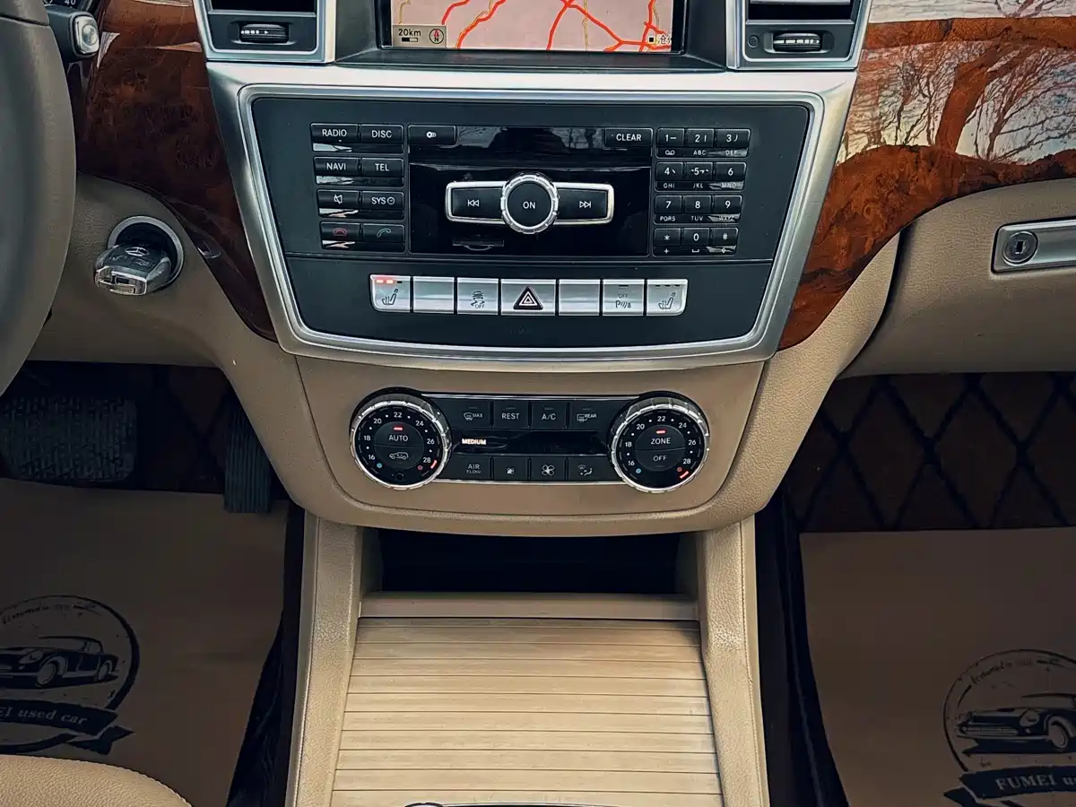 Mercedes-Benz M-Class 2012 Model ML 350 Luxury фото 12