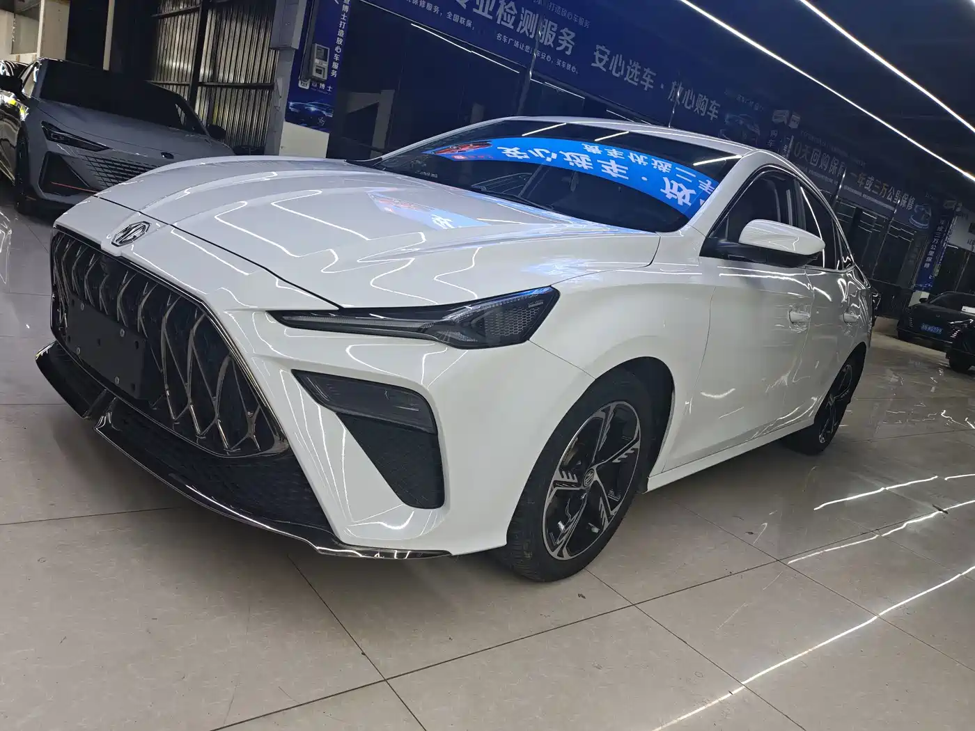 MG MG5 Scorpio 2023 2022 1.5T Trophy Sports Flagship