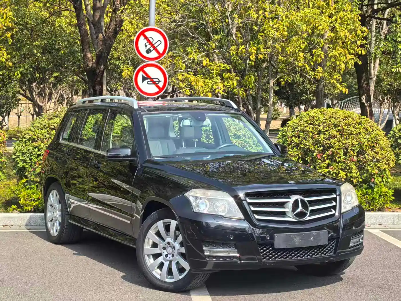 Mercedes-Benz GLK-Class (Import) 2010 GLK 300 4MATIC Fashion фото 3