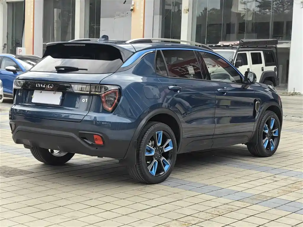 Lynk & Co 01 2019 2.0T 2WD Shine Pro Version China VI фото 5