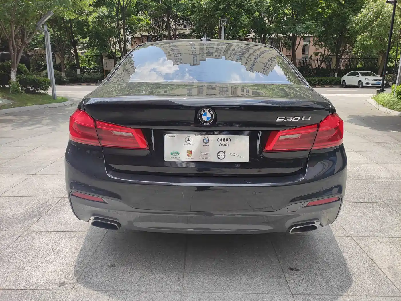 BMW 5 Series 2018 530Li Leading M Sport Package фото 4