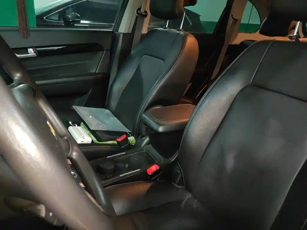 Chevrolet Captiva 2015 2.4L 2WD Urban Edition 7-seater фото 8