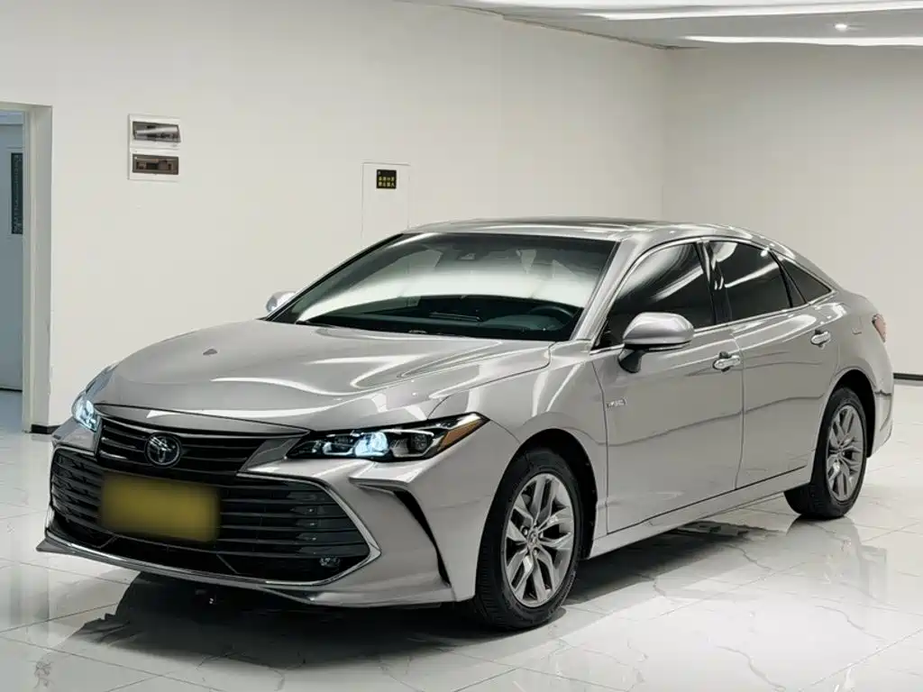 Photo 1 - Toyota Avalon
