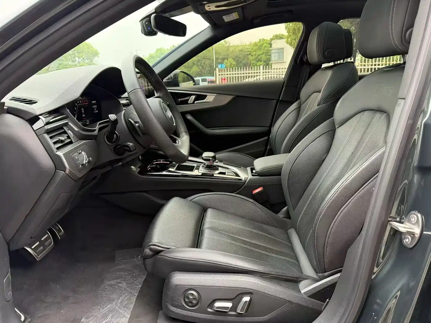 Audi A4L 2024 40 TFSI quattro RS Kit Speed Edition фото 6