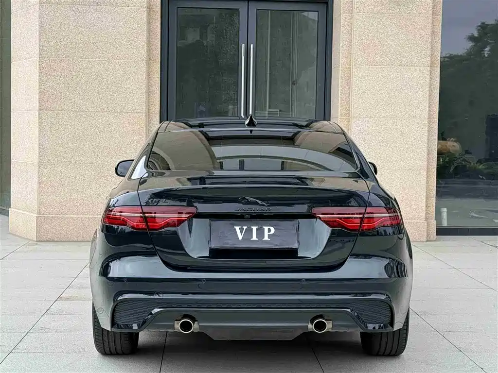 Jaguar XEL 2024 Model 2.0T 250PS R-DYNAMIC S Gloss Black Sport Edition фото 5