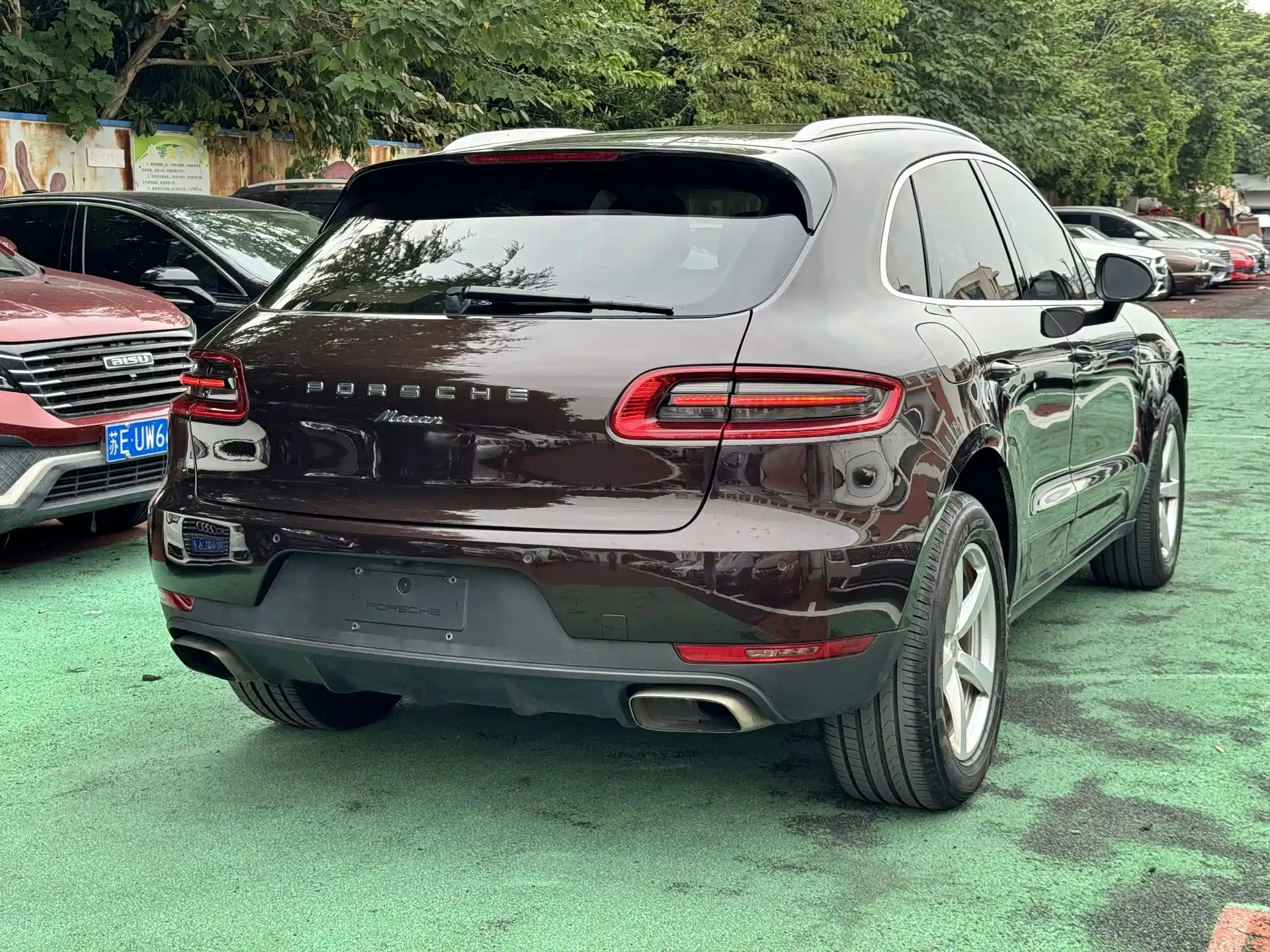 Photo 11 - Porsche Macan