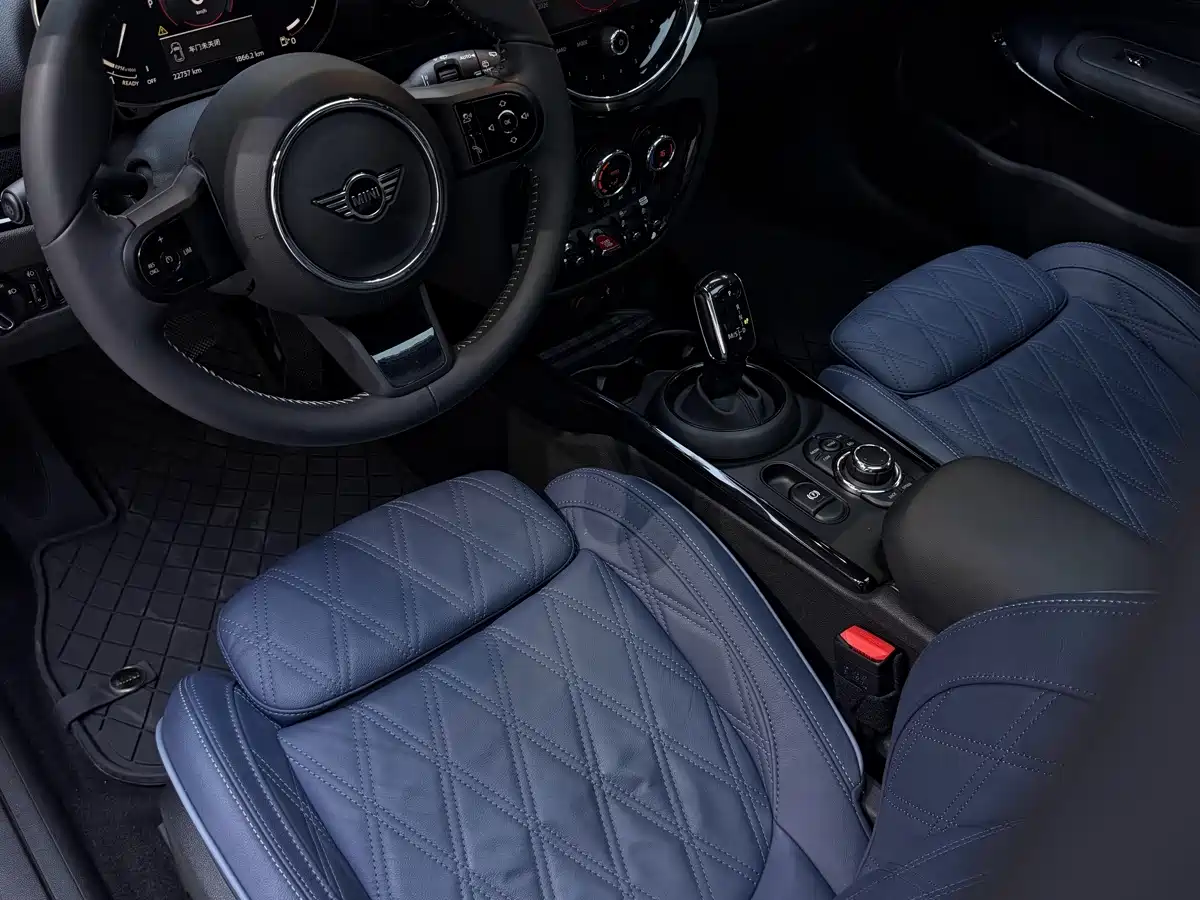 صورة 11 - MINI CLUBMAN
