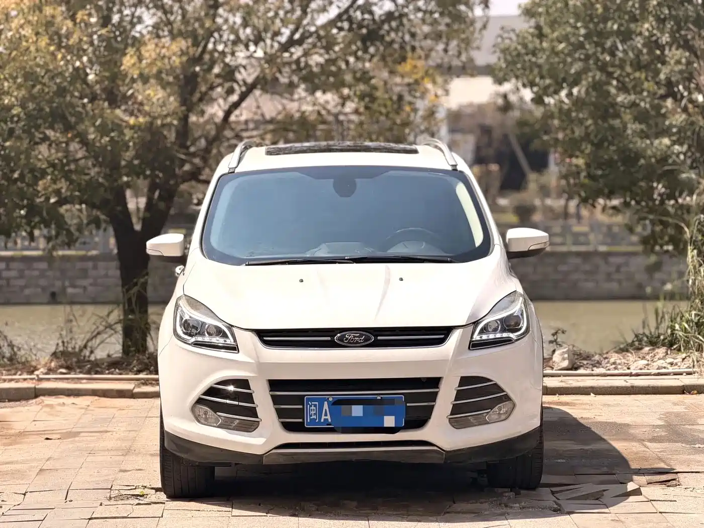 Photo 2 - Ford Kuga