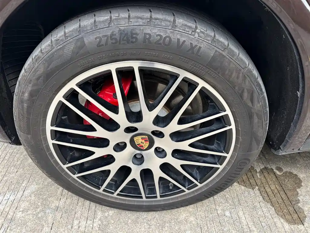 Porsche Cayenne 2014 Cayenne Platinum Edition 3.0T фото 22