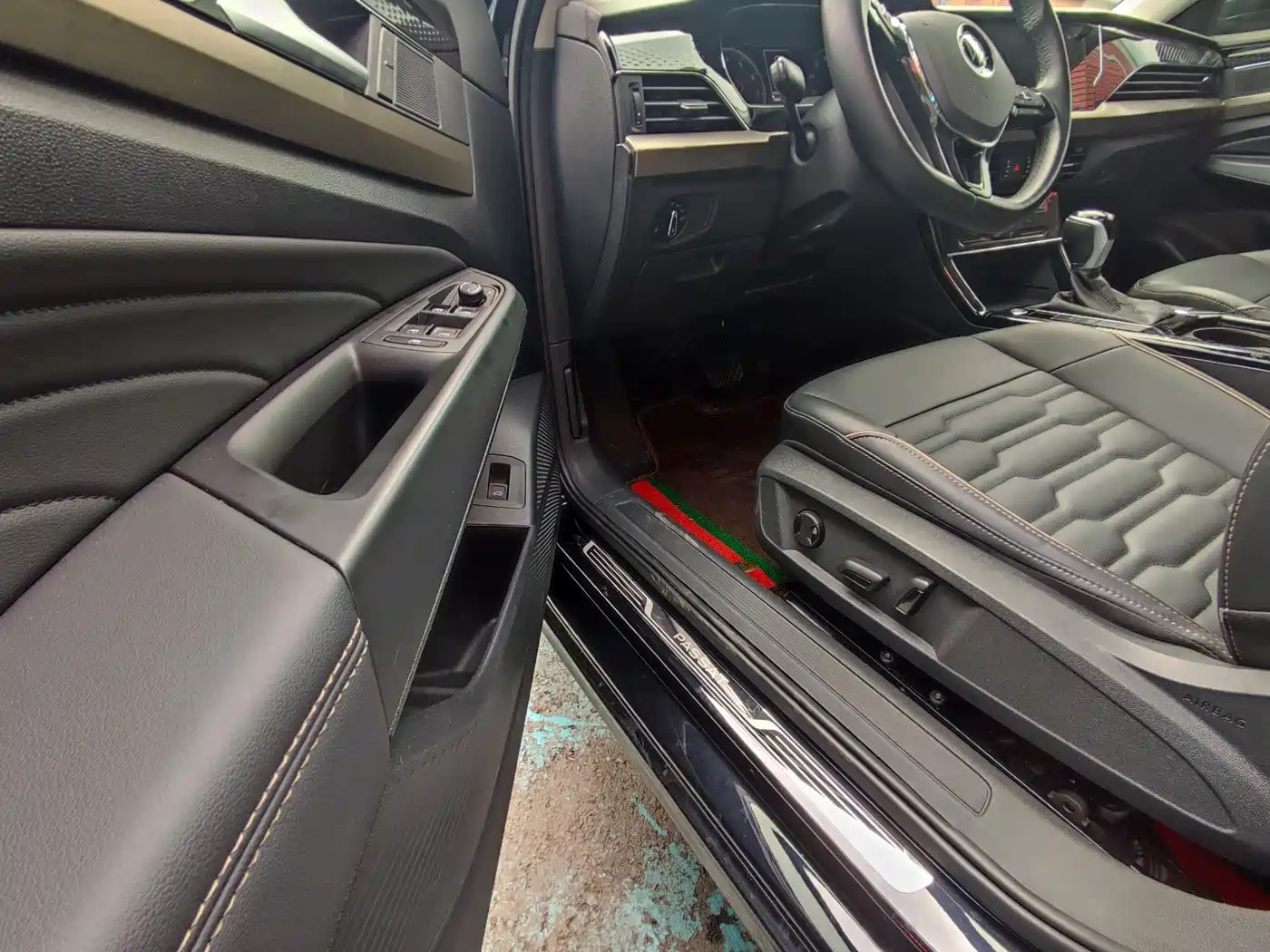 Volkswagen Passat 2021 Model 330TSI Elite Edition фото 12