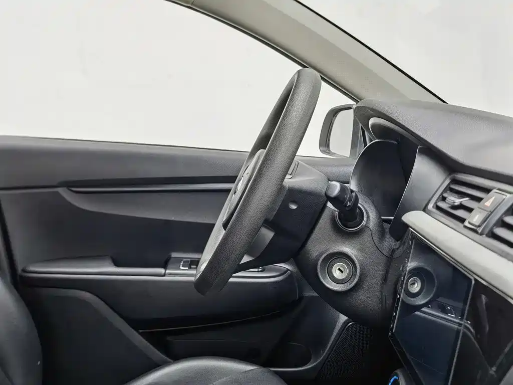 Kia K2 2017 2017 Sedan 1.4L MT GLS