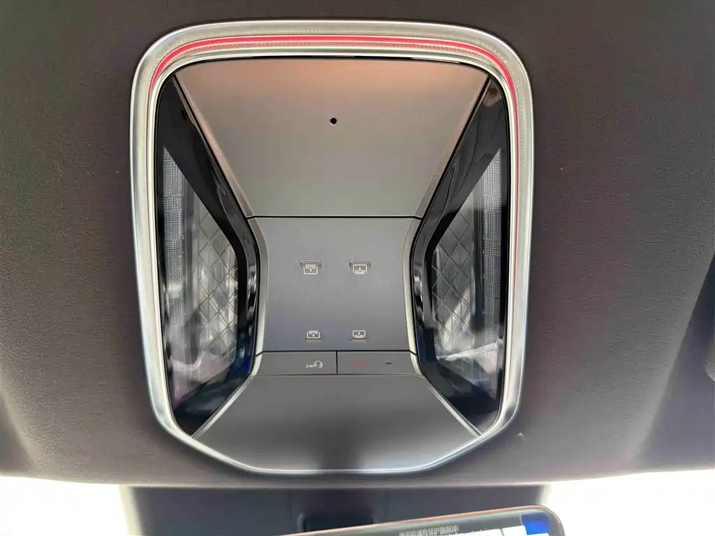 Denza N9 2025 Model Premium Excellence фото 20