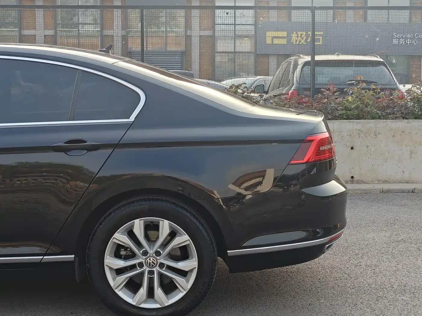Volkswagen Magotan 2019 330TSI DSG Luxury China V фото 8