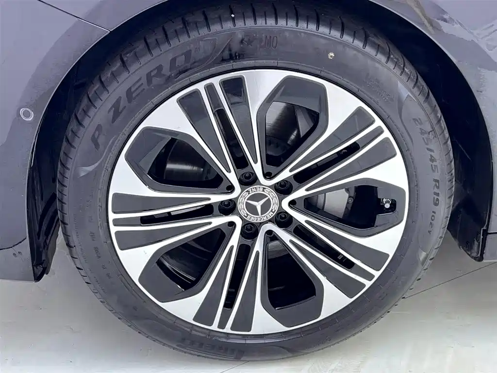 Mercedes-Benz E-Class 2024 E 300 L Fashion Sport фото 12