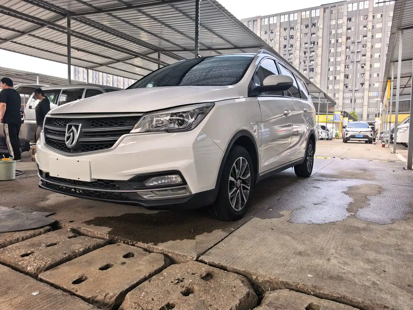 Baojun 730 2021 1.5L Manual Fashion 7-Seater
