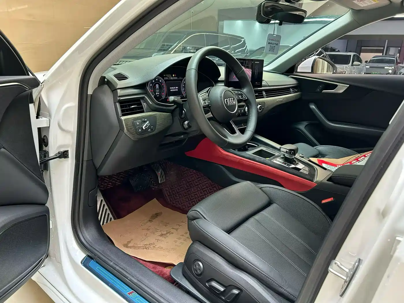 Audi A4L 2020 40 TFSI Luxury Dynamic фото 3