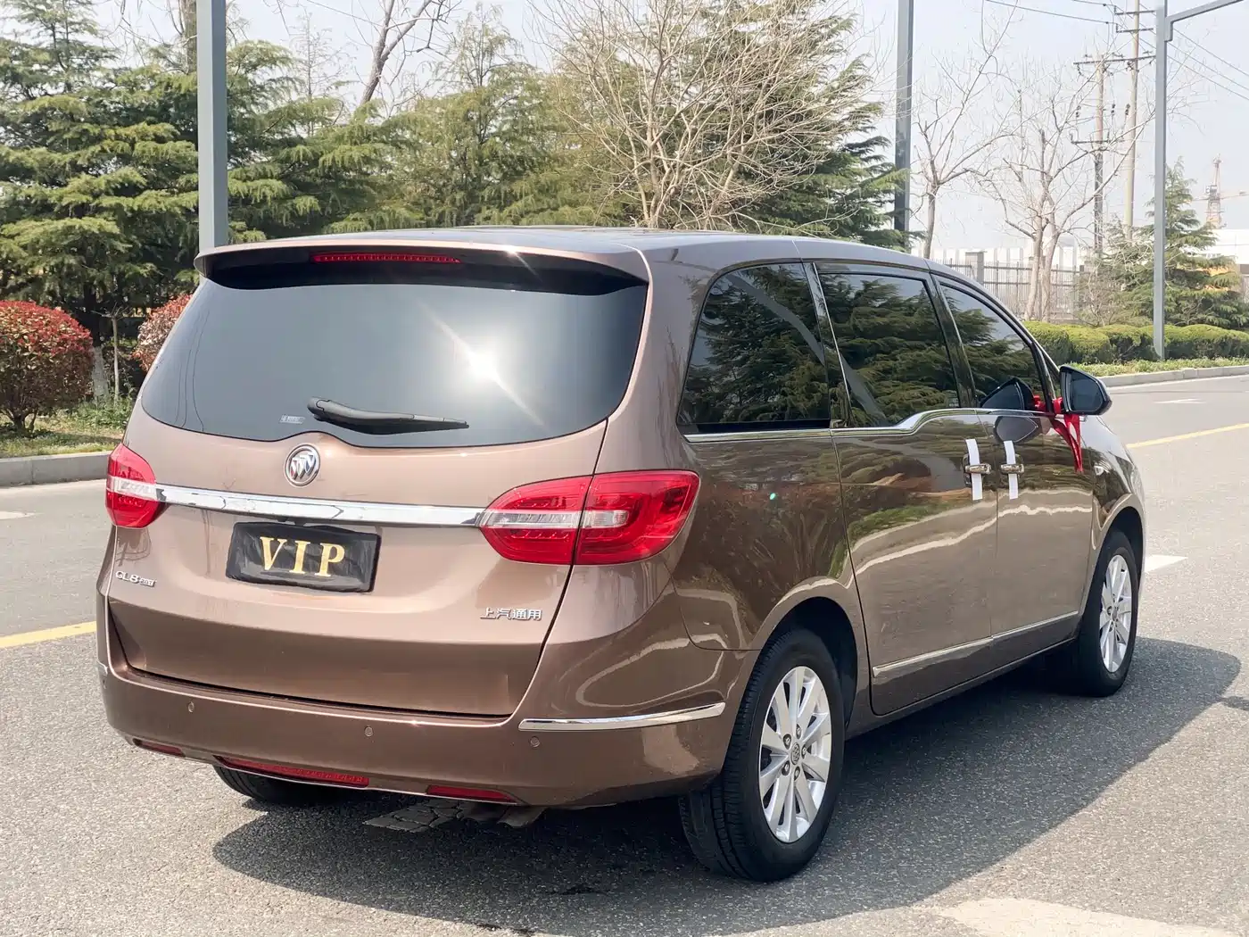 Buick GL8 2018 28T Premium Model China VI фото 5