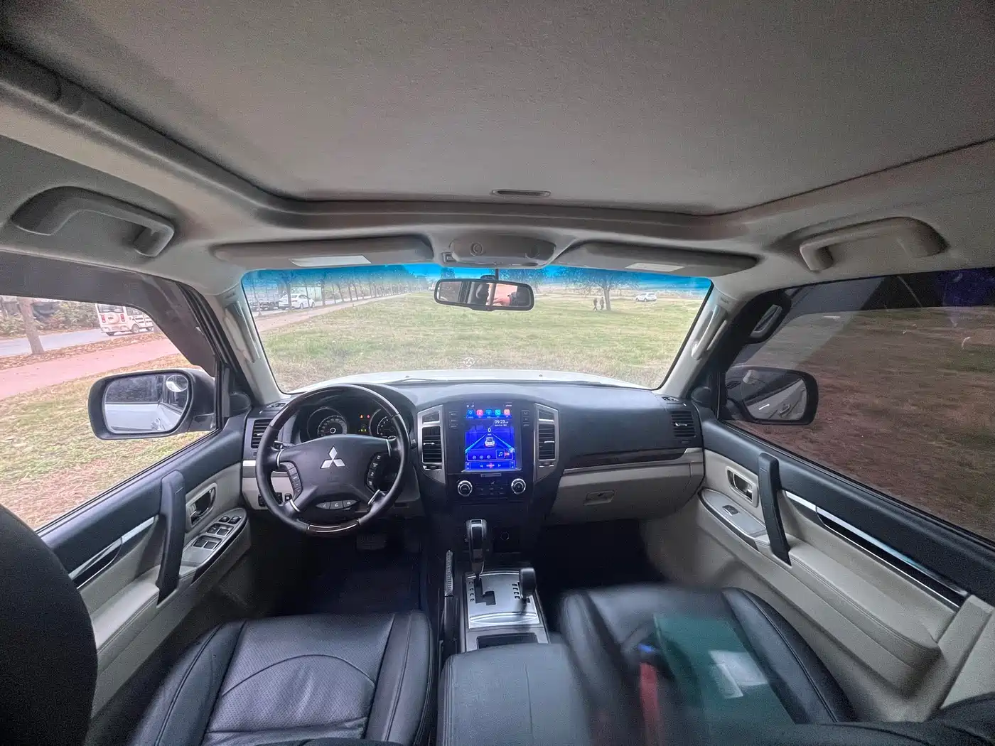 Mitsubishi Pajero (Import) 2019 3.0L Auto Luxury Version фото 6
