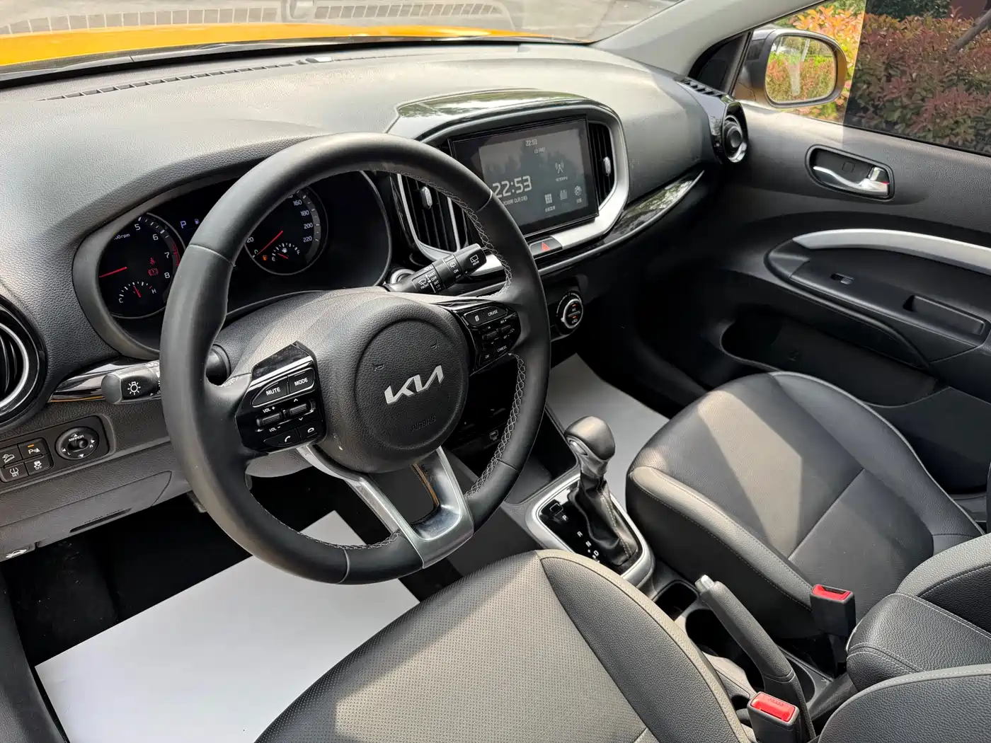 Kia KX1 2021 1.4L CVT Sunroof Version фото 11