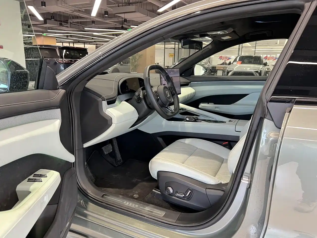 ZEEKR EXTREME KRYPTON 001
