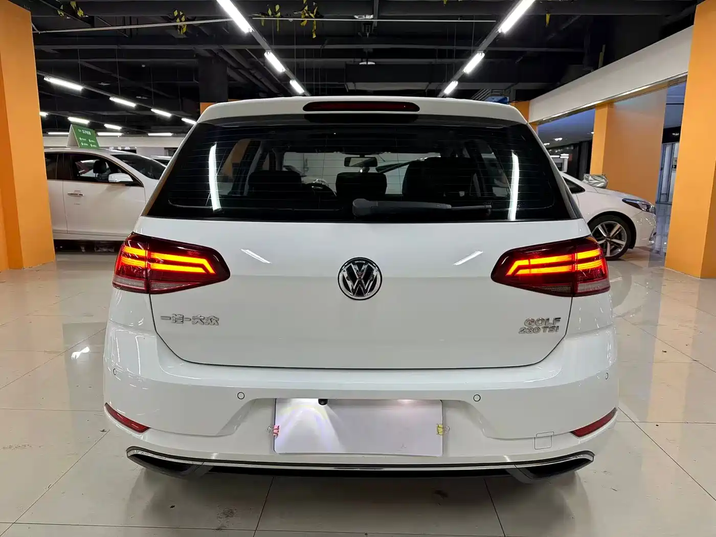 Volkswagen Golf 2018 230TSI Automatic Comfort фото 9