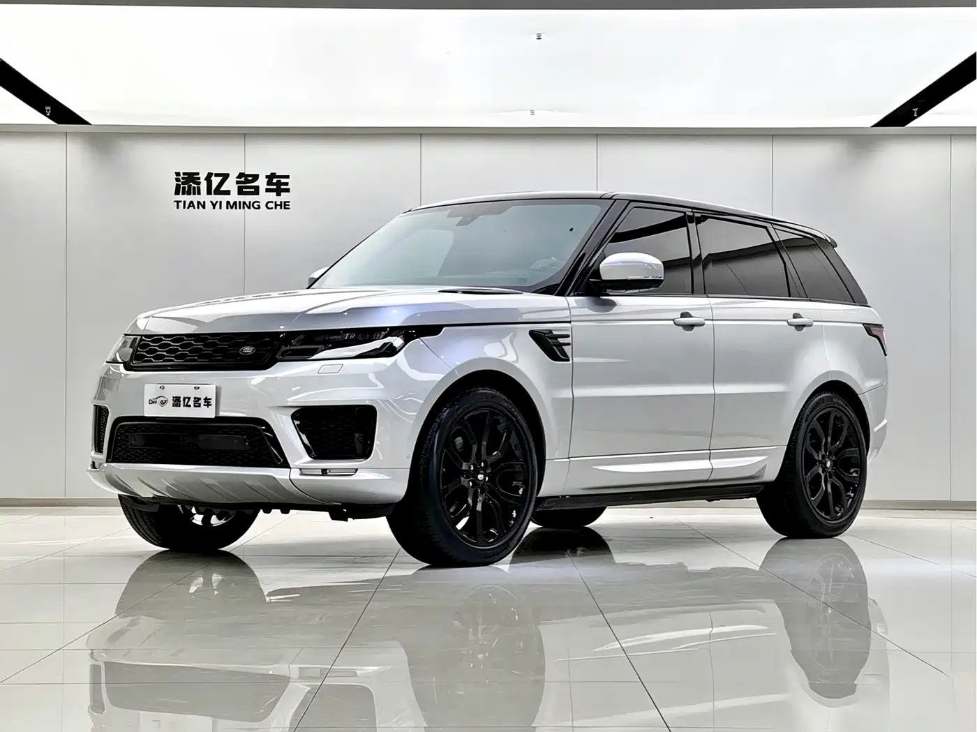 Фото 1 - Land Rover Range Rover Sport