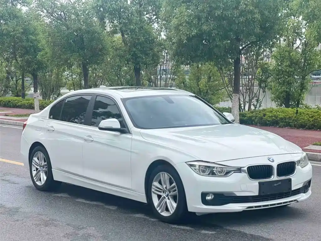 BMW 3 Series 2015 320i Fashion фото 3