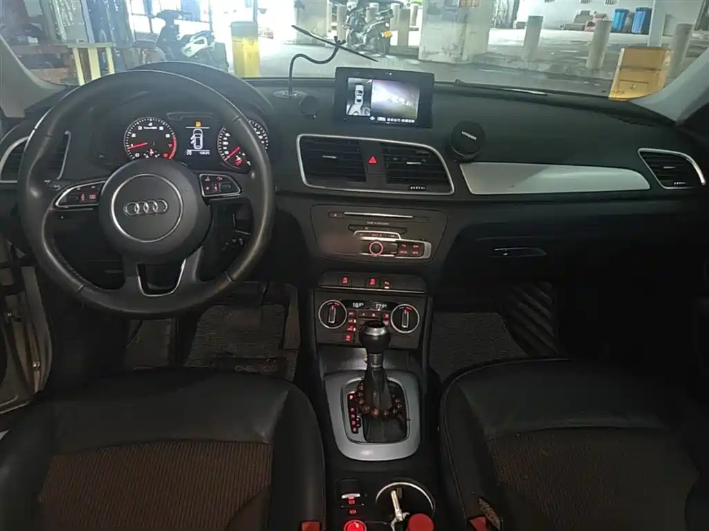 Фото 10 - Audi Q3