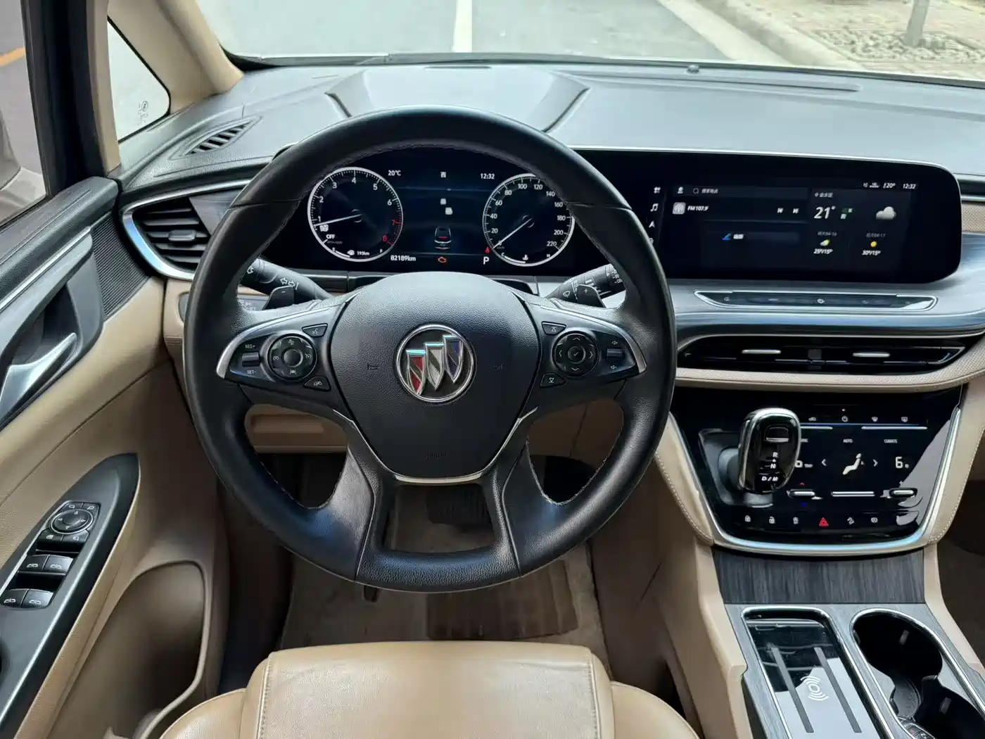 Buick GL8 2021 ES Landlord 653T Premium фото 10