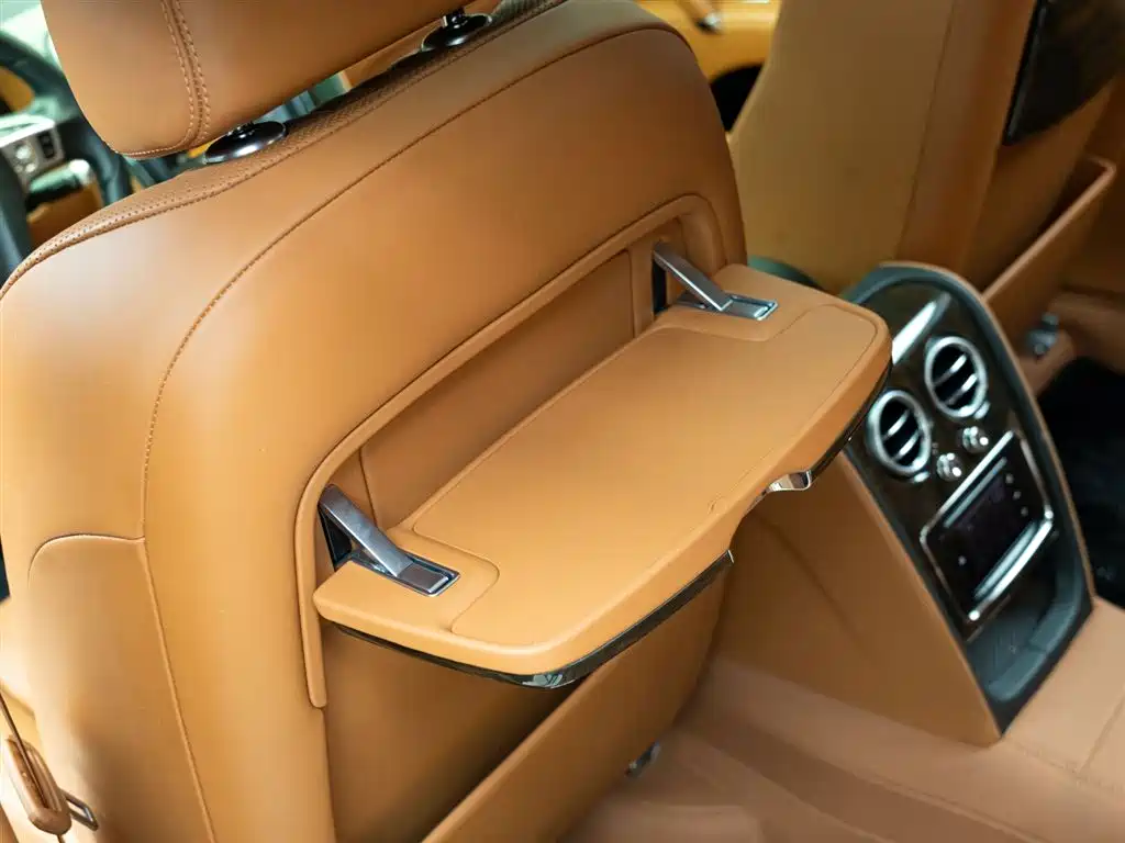 Bentley Flying Spur 2017 4.0T V8 Standard Edition фото 13