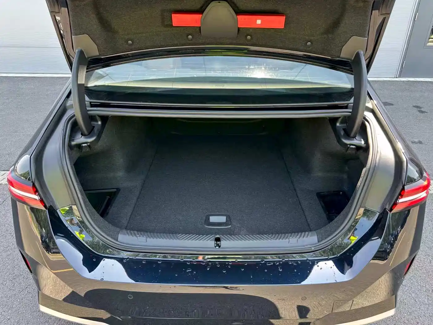BMW i5 2025 2025 eDrive 35L M Sport Package