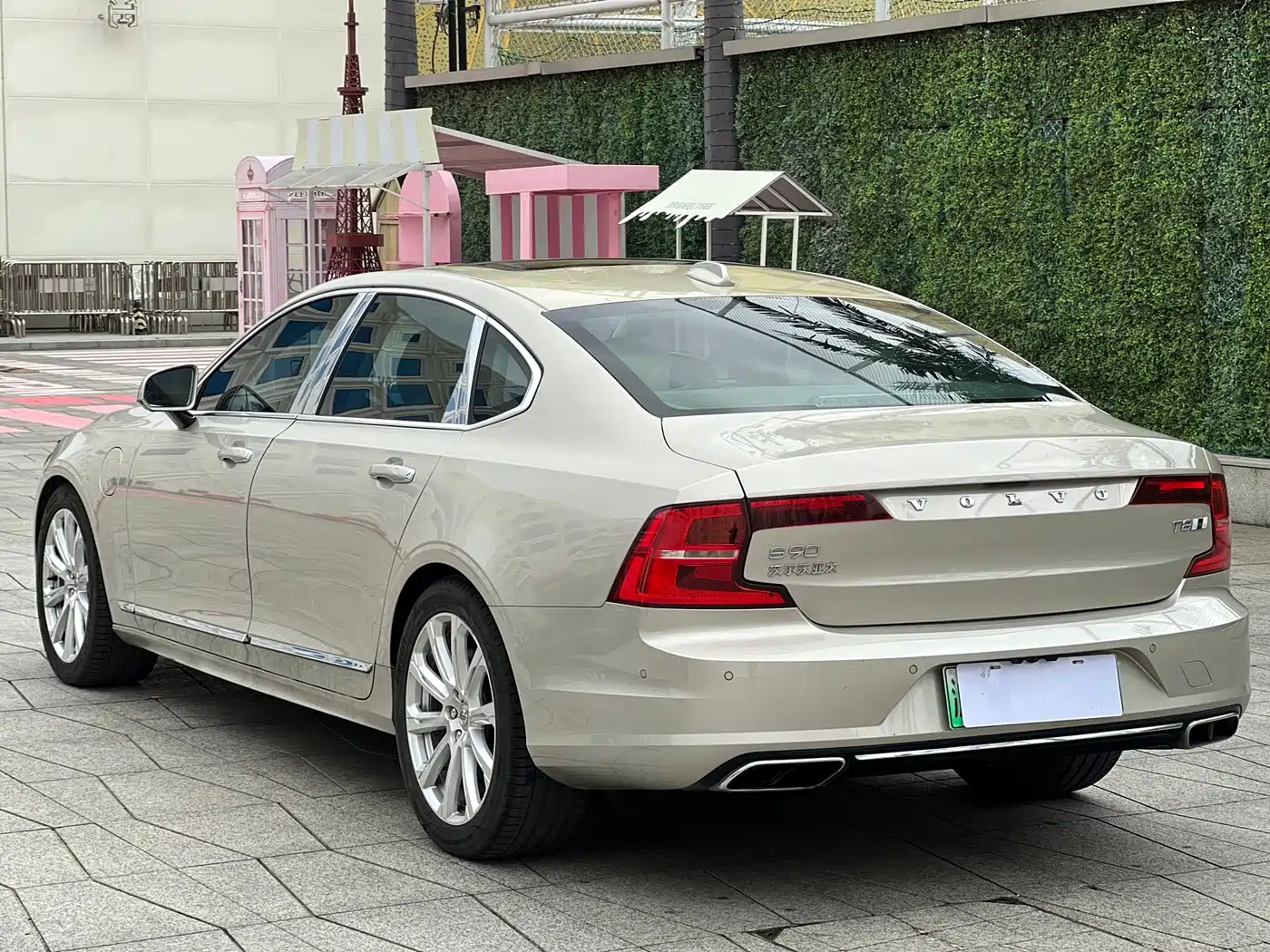VOLVO S90 PLUG IN HYBRID