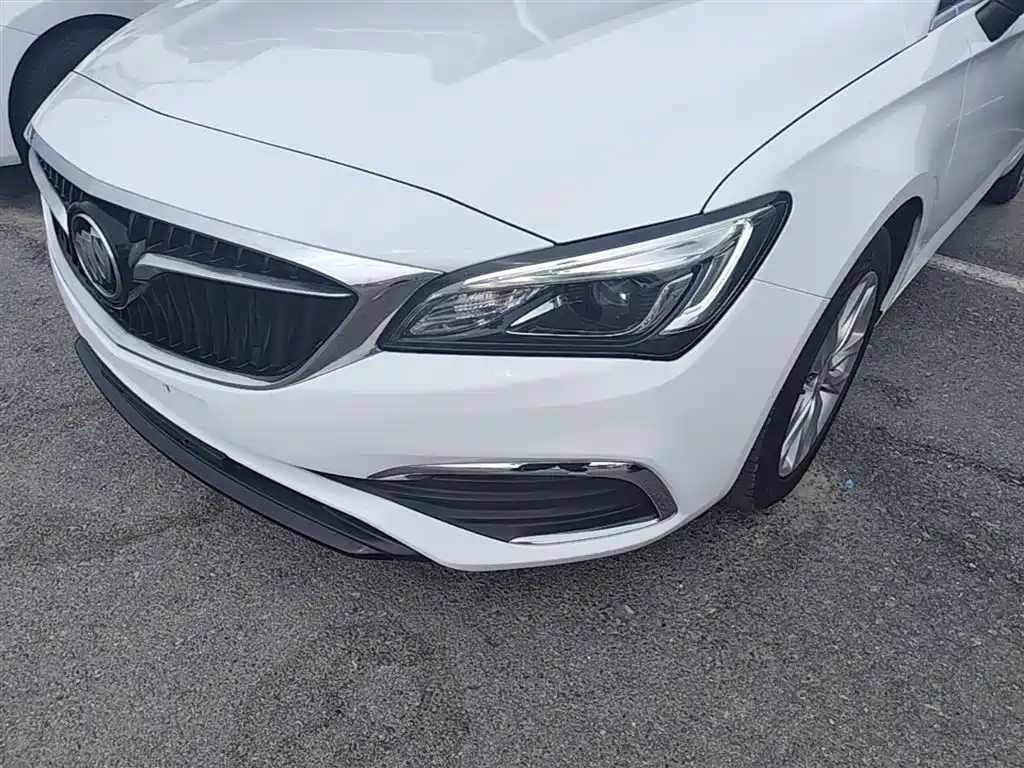 Buick Verano 2019 Sedan 20T Dual Clutch Elite фото 24