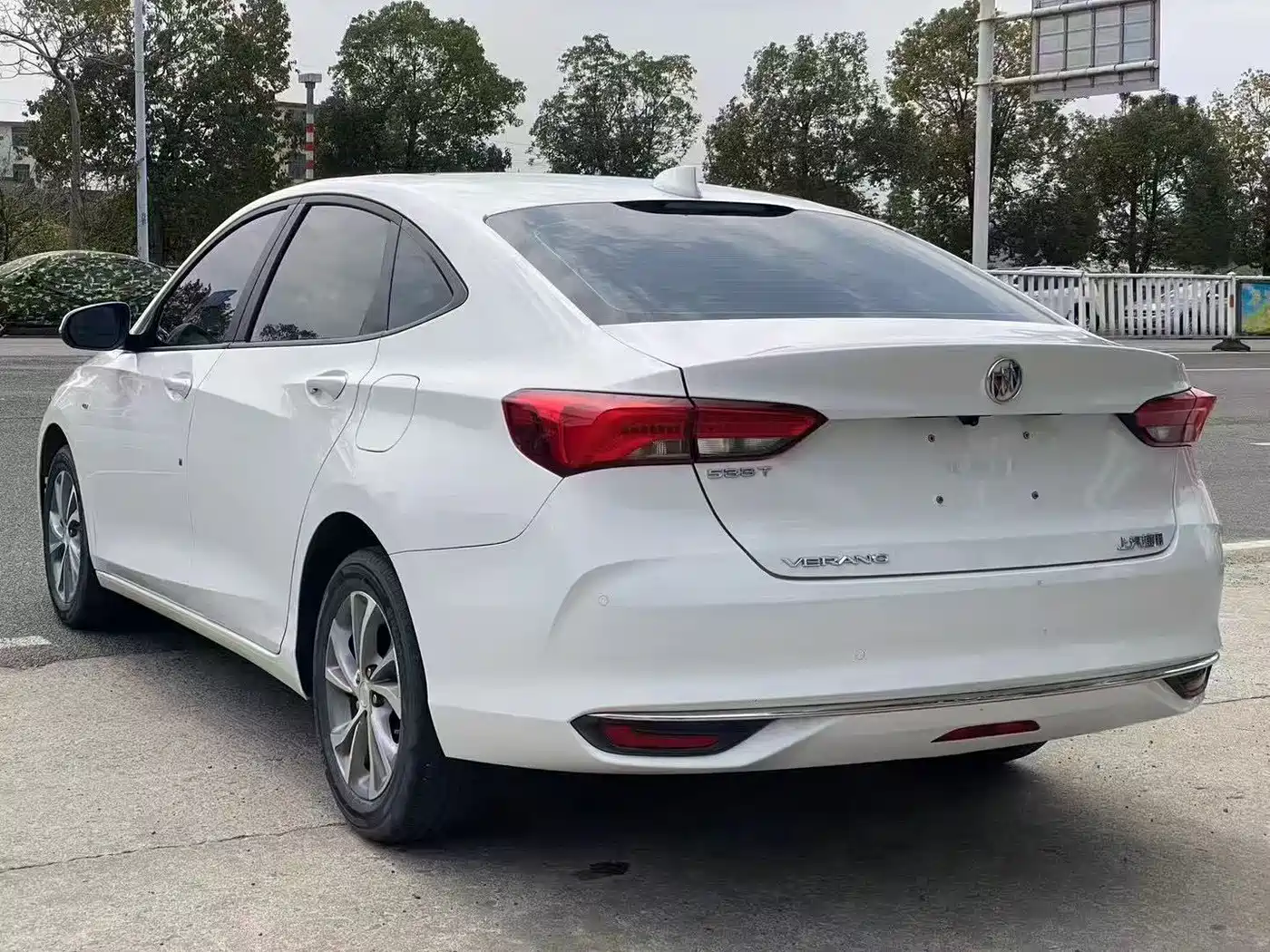 Buick Verano 2020 15T Auto Progressive фото 9