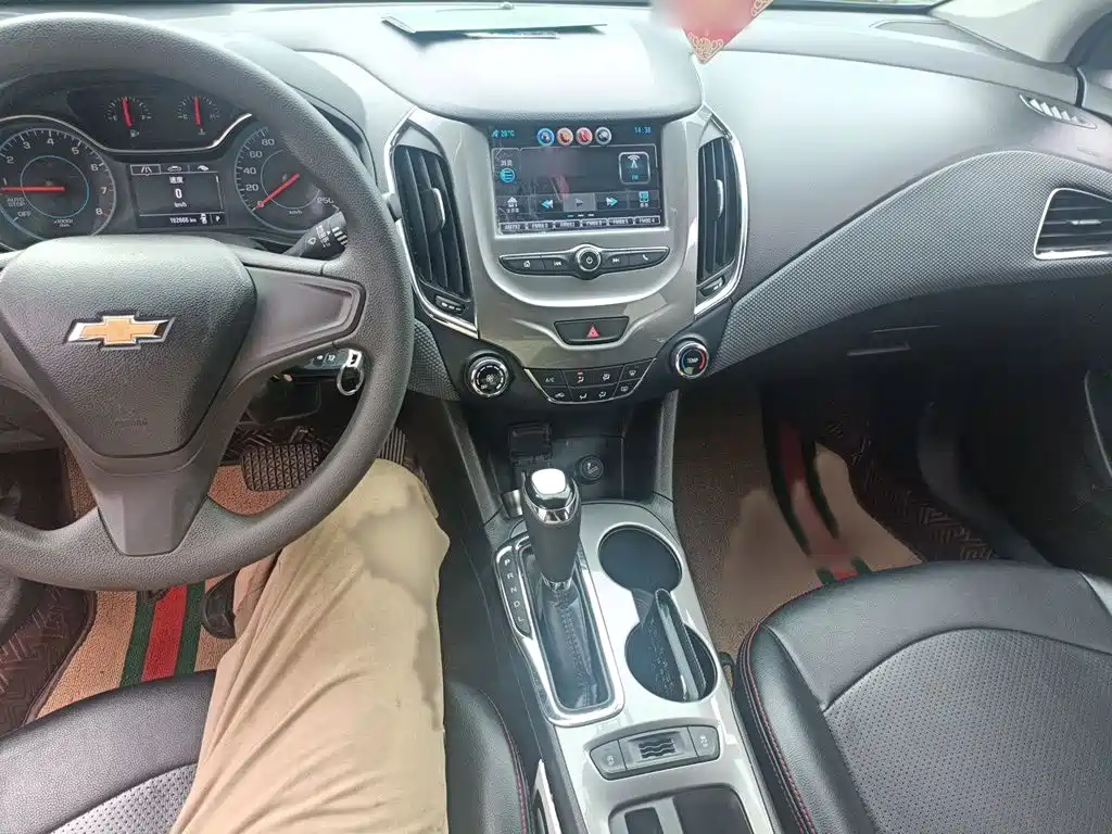 Chevrolet Cruze 2018 2018 Hatchback 320 Automatic Pioneer Sunroof Edition