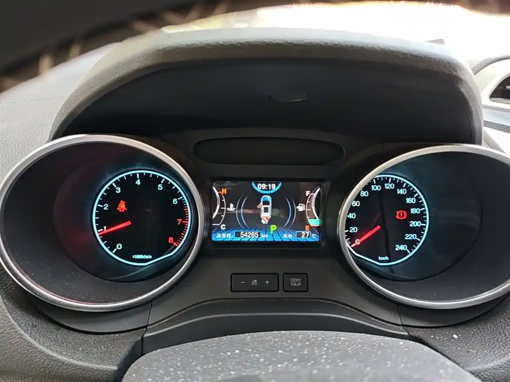 BYD Yuan 2017 1.5L Auto Cool Fashion фото 12