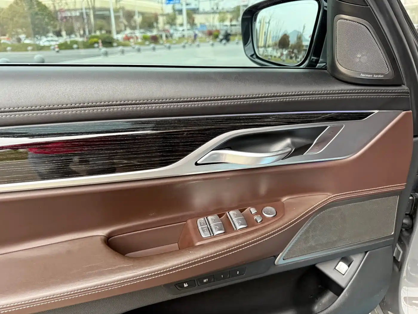 BMW 7 Series 2021 Model 730Li M Sport Package фото 10
