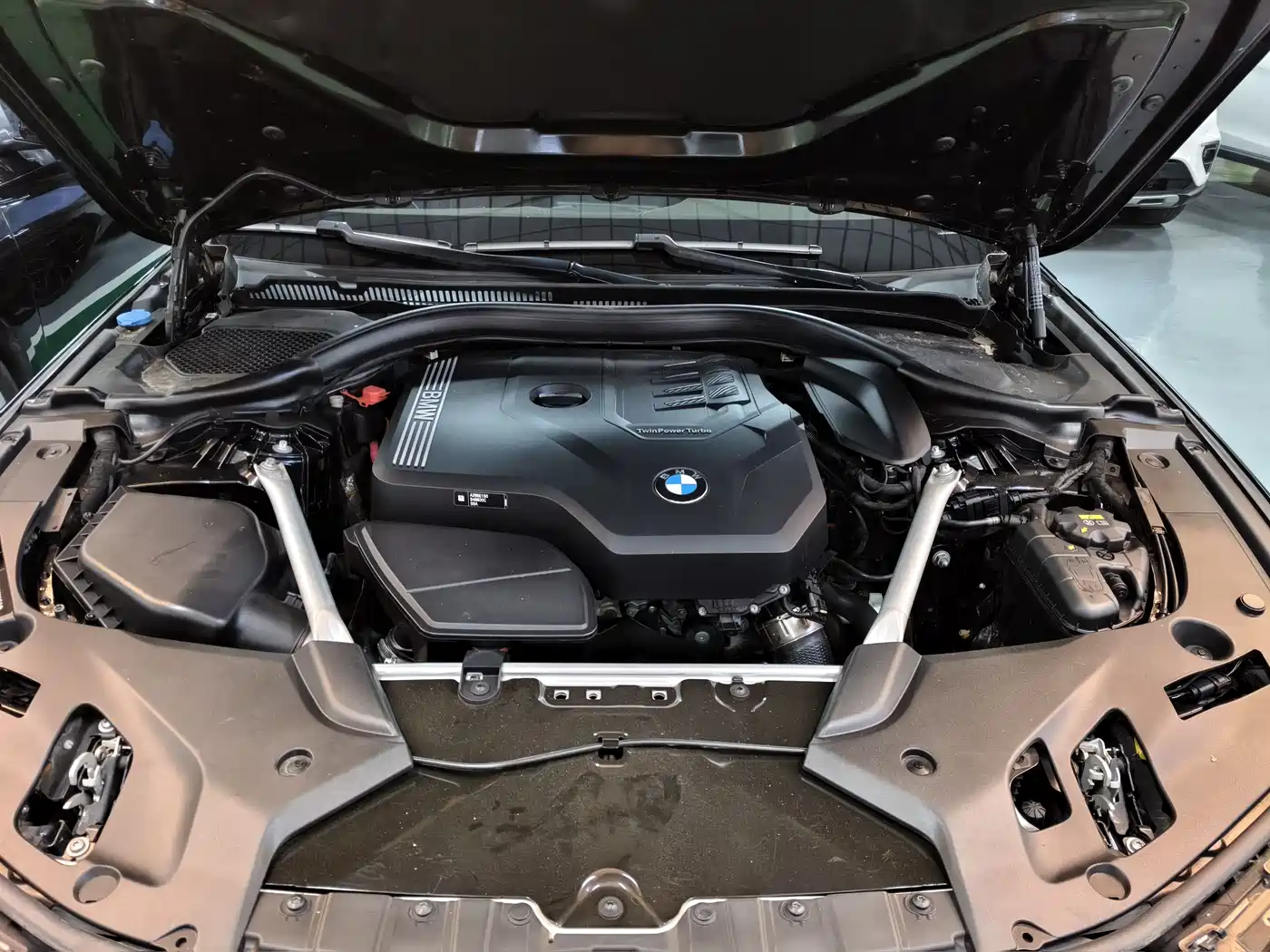 BMW 5 Series 2021 525Li Luxury Package фото 13