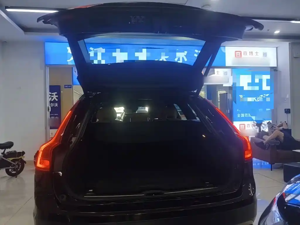 Volvo V90 2019 2017 Cross Country T5 AWD Smart Edition