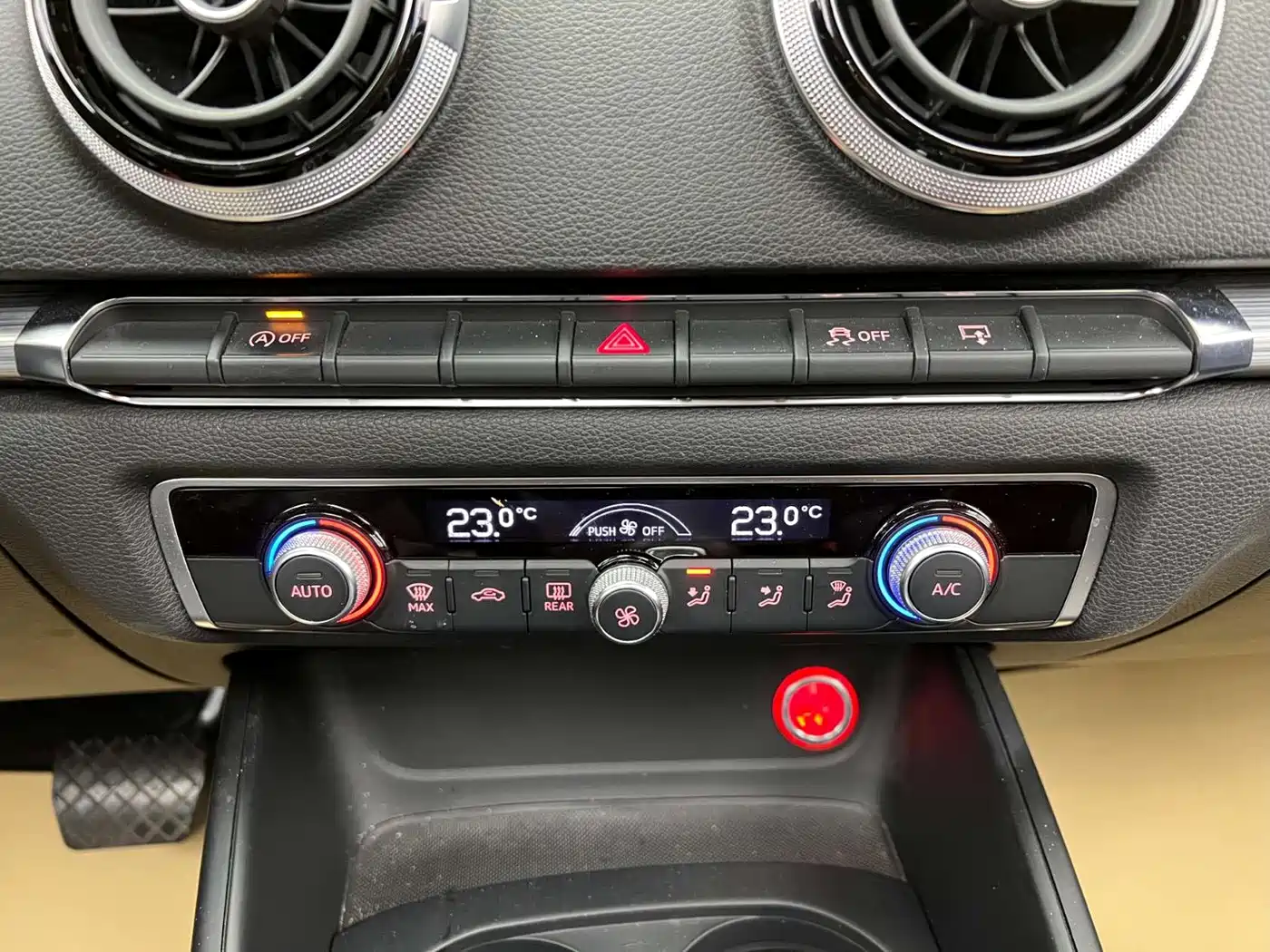 Audi A3 (Import) 2014 2014 Sportback 40 TFSI S line Comfort