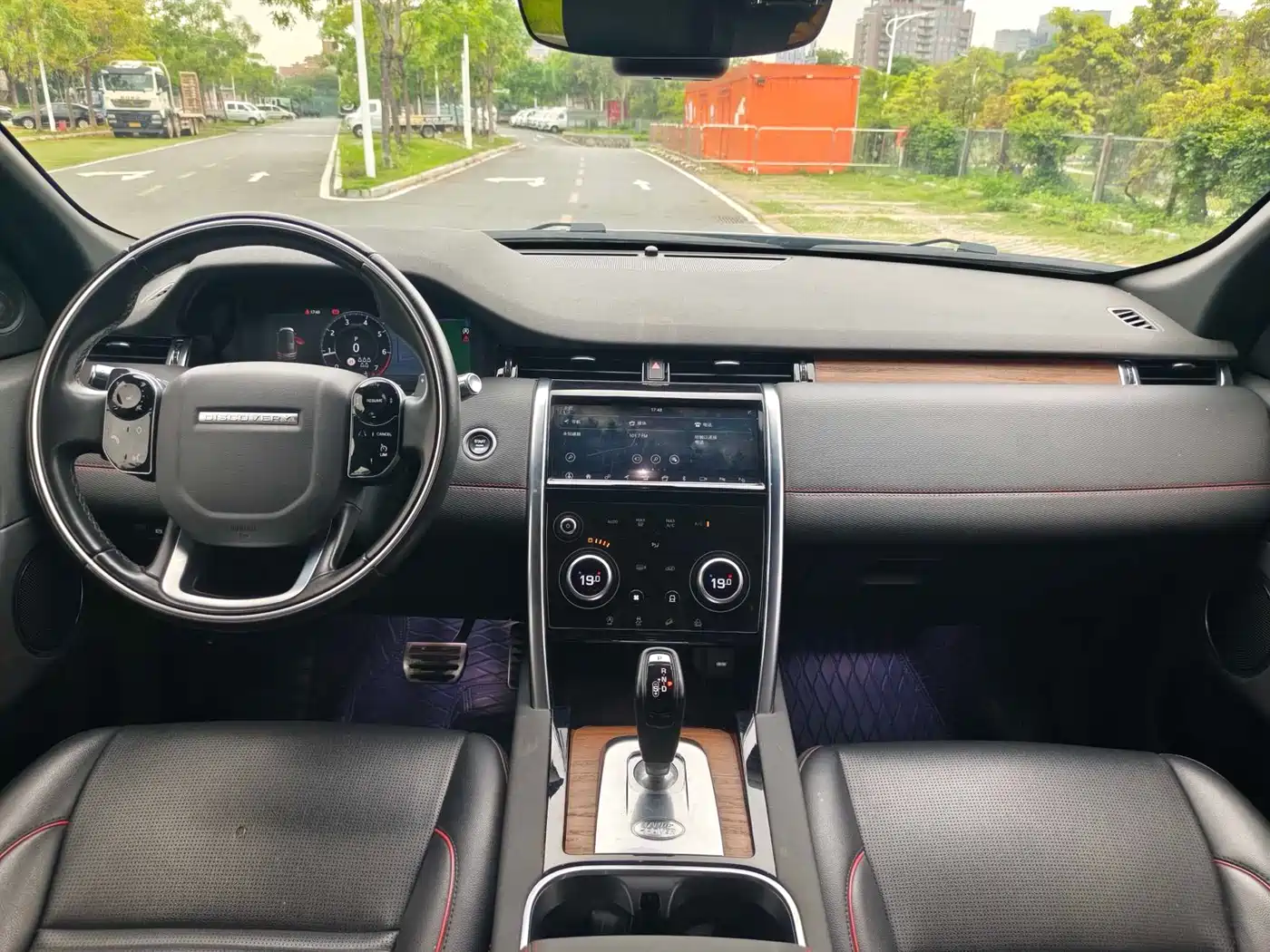 Land Rover Discovery Sport 2020 249PS R-Dynamic Performance Tech 7-seater фото 16