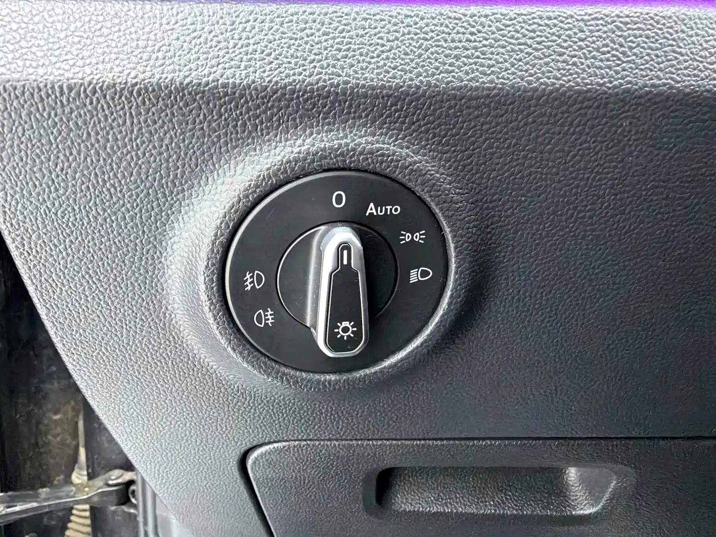 Volkswagen Tayron 2022 280TSI 2WD Luxury Smart Connect Edition фото 13