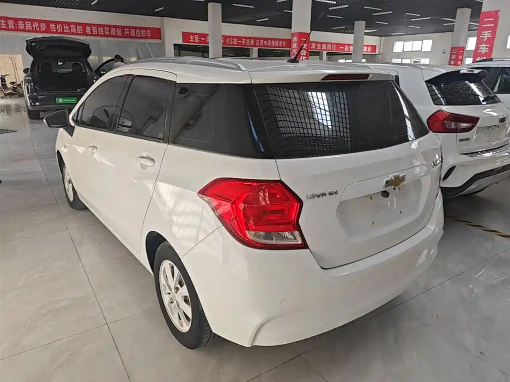 Chevrolet Lova RV 2016 1.5L Automatic Easy-Ride фото 5