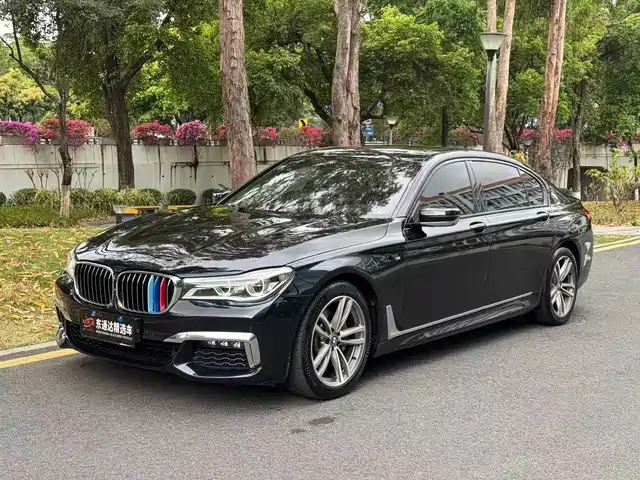 BMW 7 SERIES