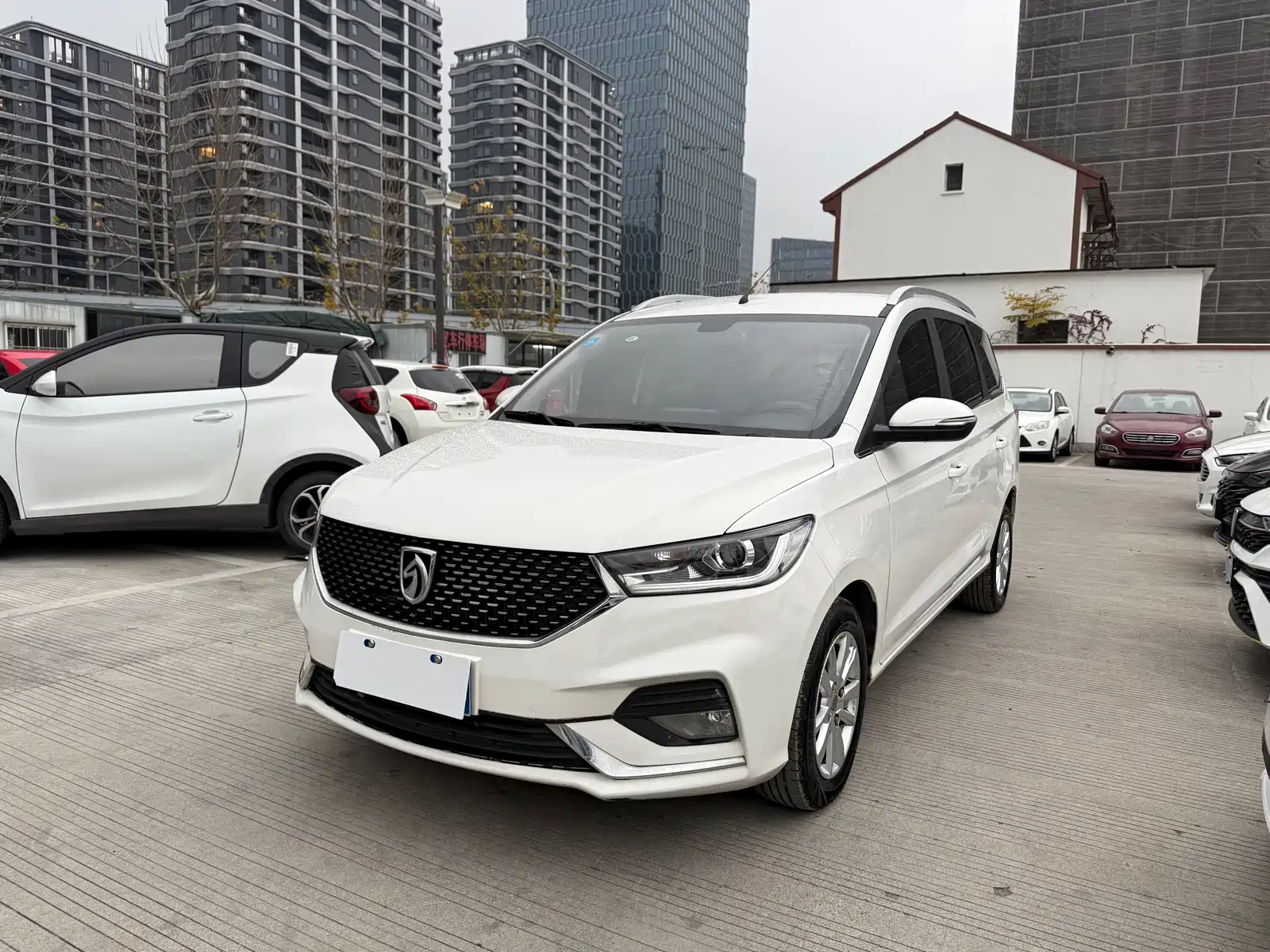 Фото 1 - Baojun 360
